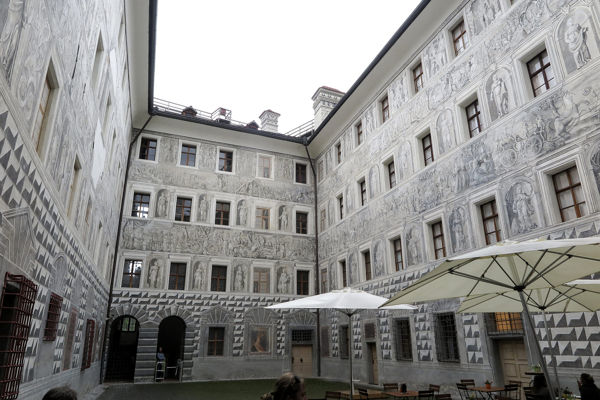 Schloss Ambras, Innsbruck (Photo license: CC BY-NC 2.0)